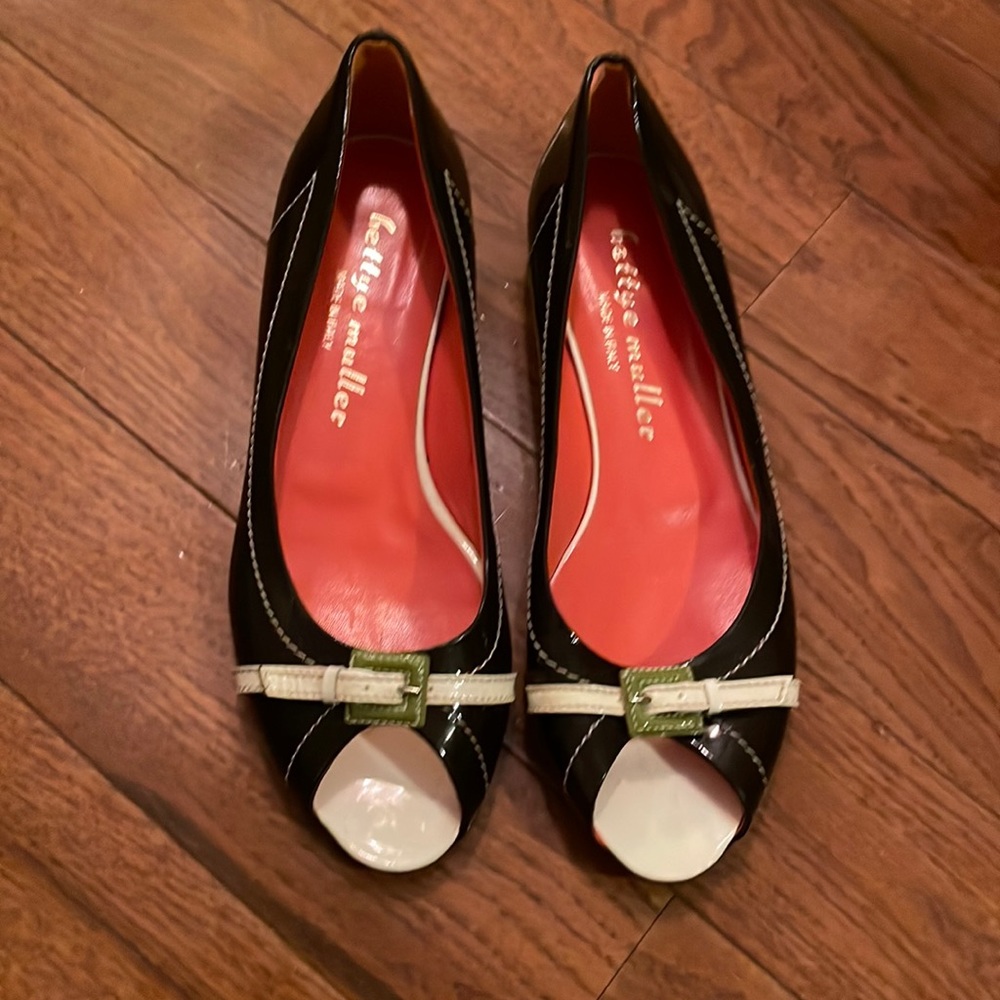 Bettye Muller patten leather women’s shoes